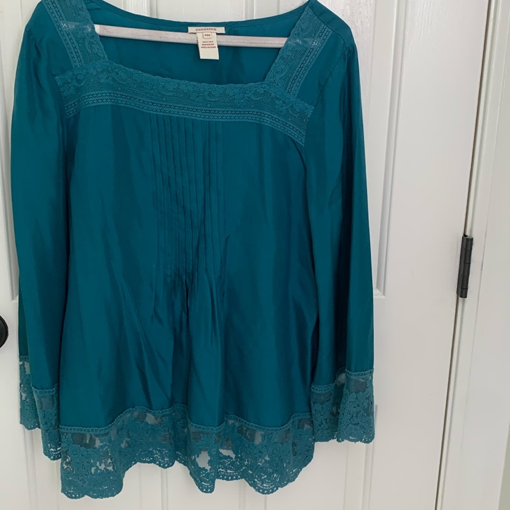 Gorgeous teal silk blouse